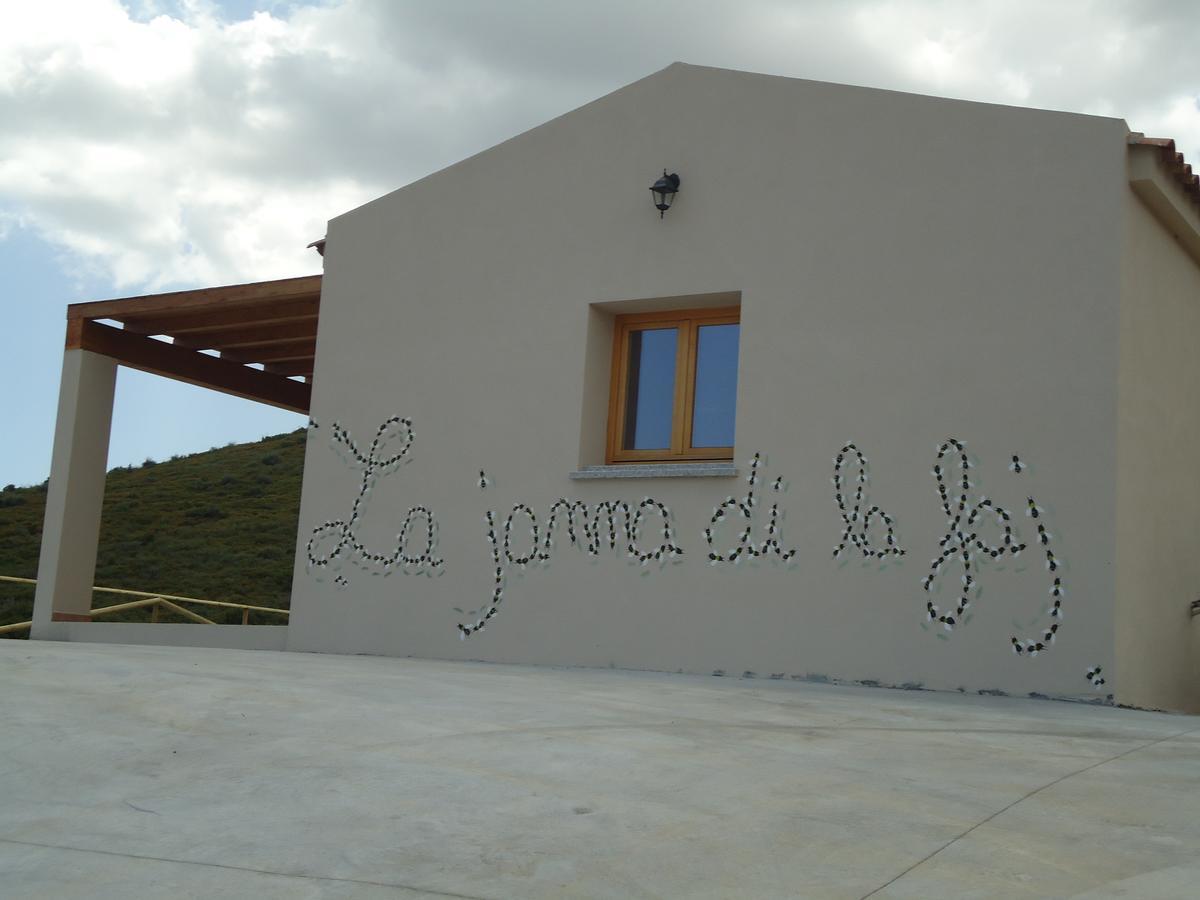 Azienda Agrituristica La Janna Di La Faj Budoni Ngoại thất bức ảnh