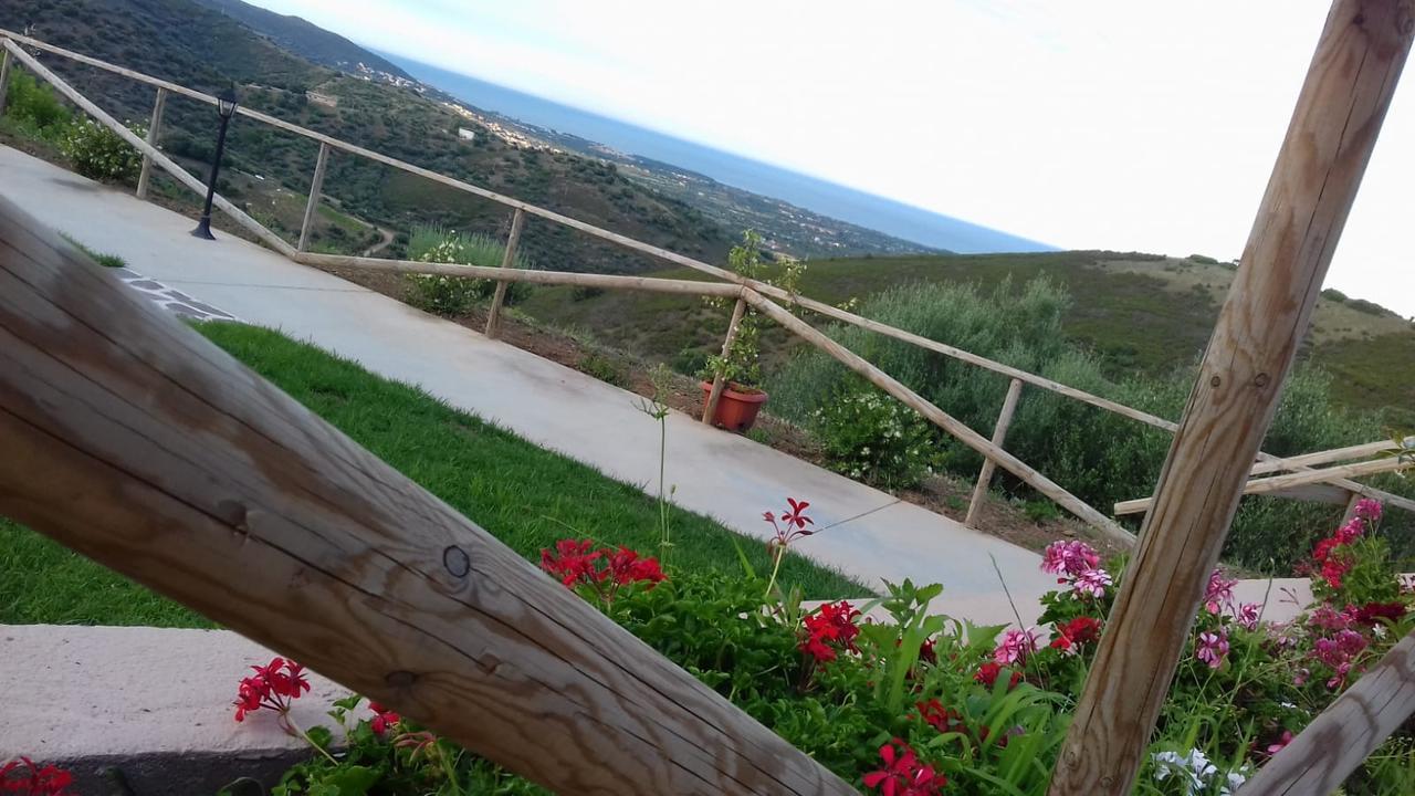 Azienda Agrituristica La Janna Di La Faj Budoni Ngoại thất bức ảnh