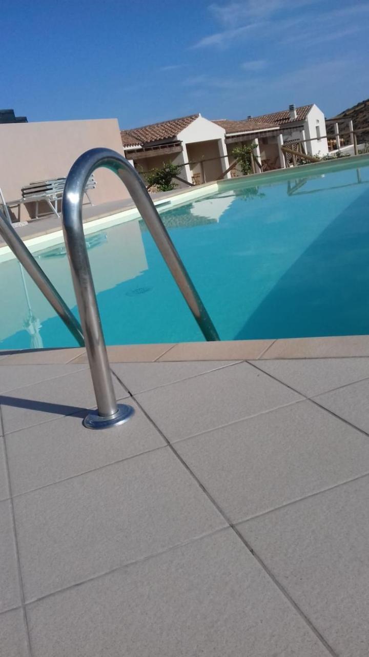 Azienda Agrituristica La Janna Di La Faj Budoni Ngoại thất bức ảnh